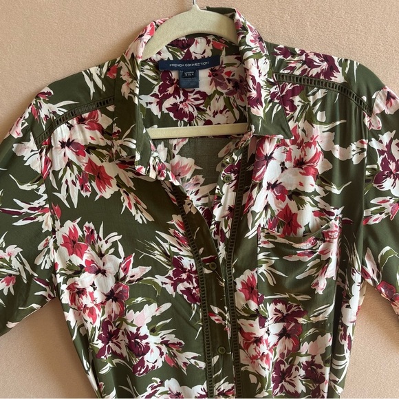 French Connection Lightweight Floriana Floral-Print Maxi Dress Beltes in size 4 - Picture 4 of 16